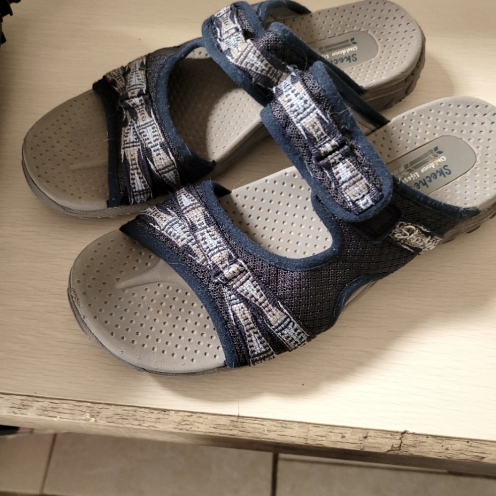 Sketches outdoor lifestyle memory foam sandals